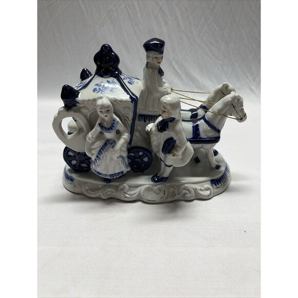 Unbranded Other - Vintage Blue on White Hand Painted Porcelain Carriage Figurine